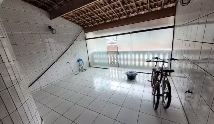 Sobrado à Venda com 3 Quartos e 3 WC's no Parque São Vicente, Mauá, SP