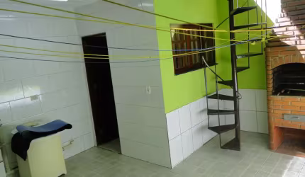 Sobrado à Venda com 3 Quartos e 2 WC's no Parque Marajoara, Santo André, SP