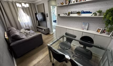 Apartamento com 2 dormitórios e 1 vaga no Cidade São Jorge em Santo André, SP