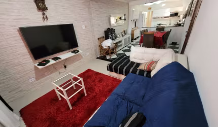 Sobrado à Venda com 2 Quartos e 2 WC's em Mauá, SP