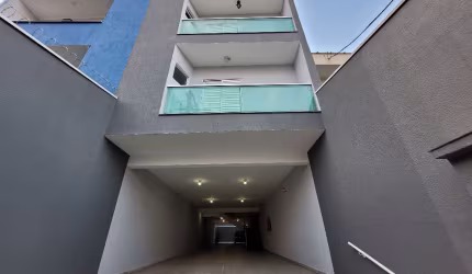 Apartamento à Venda com 2 Quartos e 2 WC's na Vila Pires, Santo André, SP