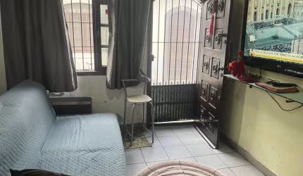 Casa para Venda em Praia Grande, Aviação, 1 dormitório, 1 banheiro, 1 vaga