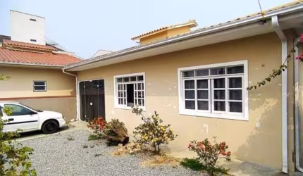 Casa para Venda em Palhoça, Barra do Aririu, 3 dormitórios, 1 banheiro, 4 vagas