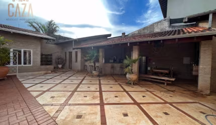 IMÓVEL À VENDA