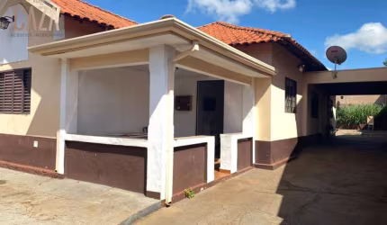 IMÓVEL À VENDA