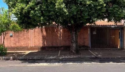IMÓVEL À VENDA