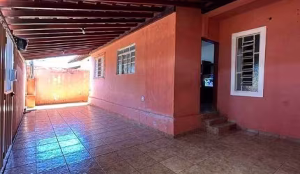 IMÓVEL À VENDA