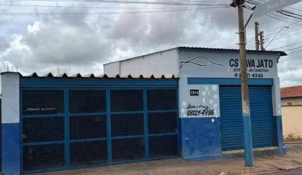 IMÓVEL À VENDA