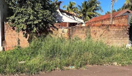 IMÓVEL À VENDA