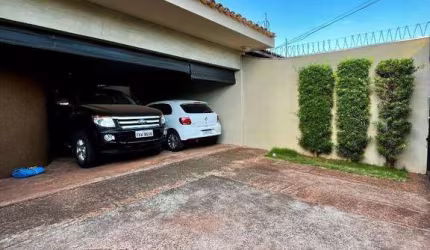 IMÓVEL À VENDA