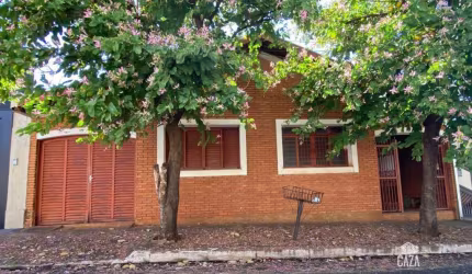 Casa com 3 dormitórios à venda, 211 m² por R$ 330.000,00 - Centro - Barretos/SP