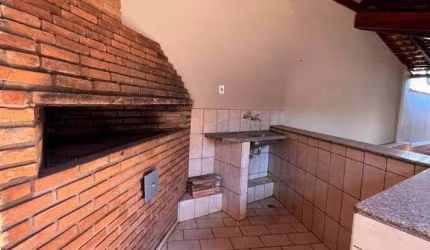 SOBRADO À VENDA
