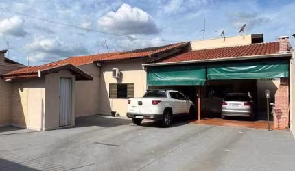 IMÓVEL À VENDA