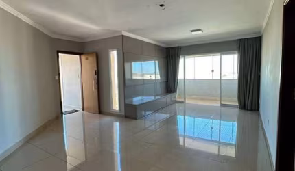 APARTAMENTO À VENDA