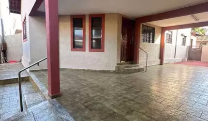 IMÓVEL À VENDA