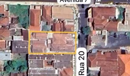 IMÓVEL À VENDA