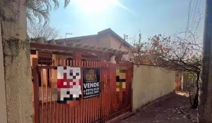 IMÓVEL À VENDA