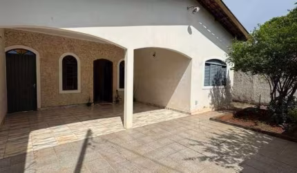 IMÓVEL À VENDA