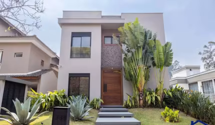 Casa Mobiliada Para Venda e Locacao de 620m², 4 Dormitorios, 4 Suites,4 Vagas No Condominio Vila Solaia, Tambore, Barueri, Sp
