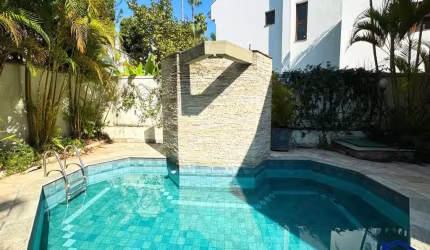 Casa Para Locacao de 560m², 4 Dormitorios, 4 Suites, Semi Mobiliada, 4 Vagas No  Residencial Zero - Alphaville, Barueri, Sp