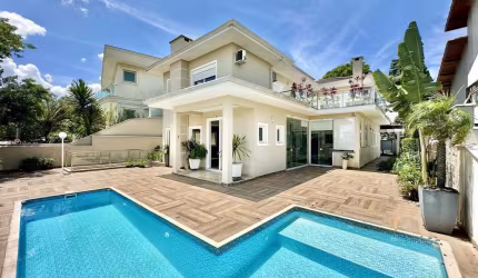 linda casa no golf gardêns 500 metros - piscina
