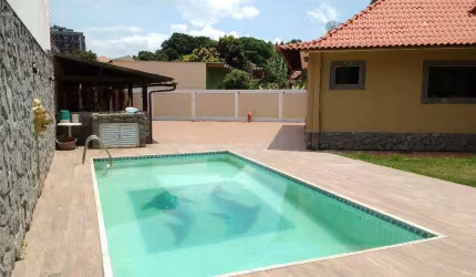 Casa com 3 dormitórios à venda, 600 m² por R$ 1.650.000,00 - Vila Valqueire - Rio de Janeiro/RJ