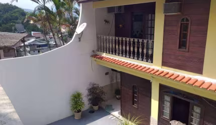 Casa com 3 dormitórios à venda por R$ 340.000,00 - Tanque - Rio de Janeiro/RJ