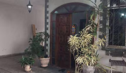 Casa com 3 dormitórios à venda, 286 m² por R$ 990.000,00 - Vila Valqueire - Rio de Janeiro/RJ