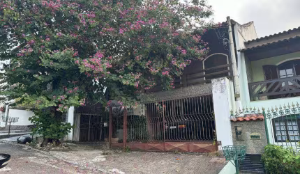 Casa com 4 quartos à venda, 280 m² por R$ 950.000 - Vila Valqueire - Rio de Janeiro/RJ