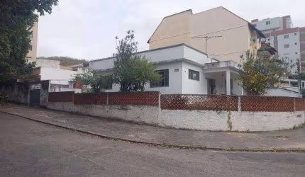 Casa com 3 quartos à venda, 219 m² por R$ 1.300.000 - Vila Valqueire - Rio de Janeiro/RJ