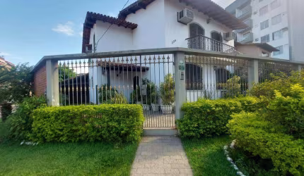 Casa com 4 quartos à venda, 293 m² por R$ 1.600.000 - Vila Valqueire - Rio de Janeiro/RJ