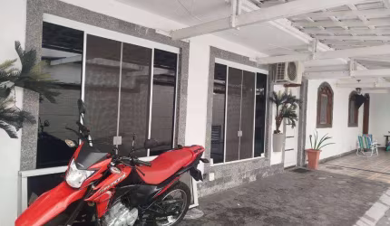 Casa com 2 dormitórios à venda, 120 m² por R$ 380.000,00 - Vila Valqueire - Rio de Janeiro/RJ