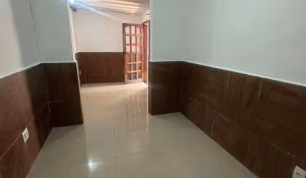 Casa com 2 quartos, 100 m² - venda por R$ 199.999 ou aluguel por R$ 1.200/mês - Bento Ribeiro - Rio de Janeiro/RJ