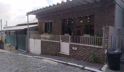 Casa com 3 quartos à venda, 260 m² por R$ 920.000 - Vila Valqueire - Rio de Janeiro/RJ