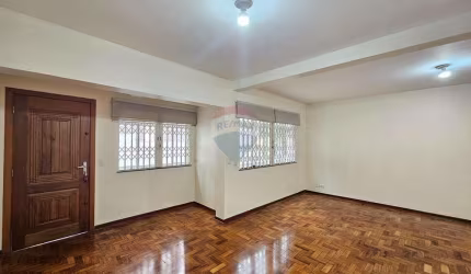 Sobrado à Venda 3 Dormitórios - 350m do Metrô Saúde