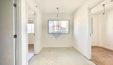 Lindo Apartamento de 40m² a 400 metros do Metro Imigrantes