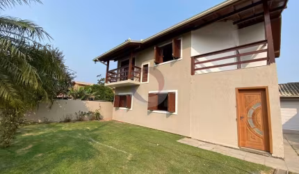 Casa com 3 quartos para alugar na Travessa Ibiza, 26, Campeche, Florianópolis por R$ 7.700