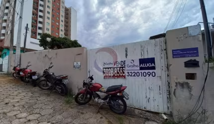 Terreno comercial para alugar na Rua José Victor da Rosa, 172, Barreiros, São José por R$ 3.550