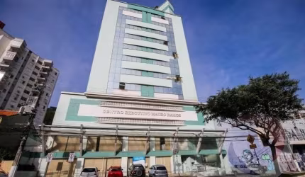 Sala comercial para alugar na Avenida Mauro Ramos, 224, Centro, Florianópolis por R$ 3.500
