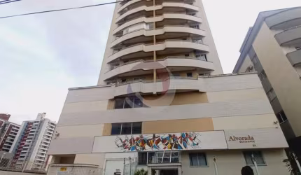 Apartamento com 2 quartos para alugar na Rua Frei Hilário, 64, Campinas, São José por R$ 3.000