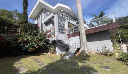 Casa em condomínio fechado com 3 quartos para alugar na Estrada Caminho dos Açores, 757, Santo Antônio de Lisboa, Florianópolis por R$ 16.000