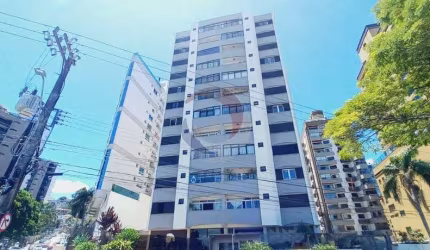 Apartamento com 2 quartos para alugar na Avenida Jornalista Rubens de Arruda Ramos, 2784, Centro, Florianópolis por R$ 4.980