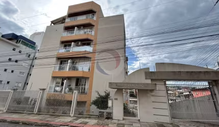 Apartamento com 2 quartos para alugar na Rua Comandante José Ricardo Nunes, 183, Capoeiras, Florianópolis por R$ 3.500