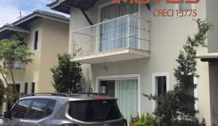 Casa com 4 quartos à venda no Centro, Lauro de Freitas  por R$ 500.000