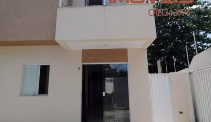 Casa com 2 quartos à venda no Ipitanga, Lauro de Freitas  por R$ 450.000
