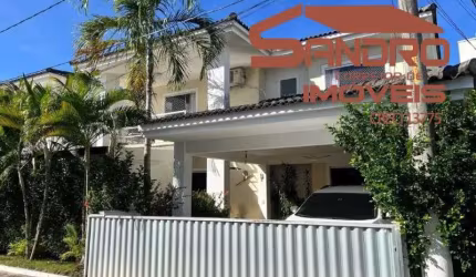 Casa com 4 quartos à venda no Buraquinho, Lauro de Freitas  por R$ 1.150.000