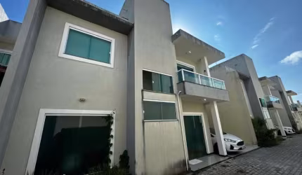 Casa em condomínio fechado com 4 quartos à venda no Pitangueiras, Lauro de Freitas  por R$ 670.000