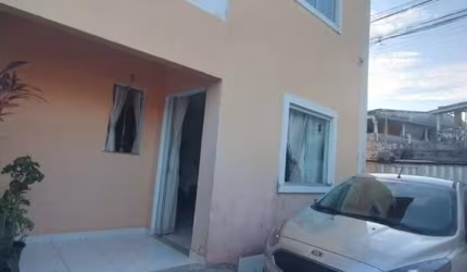 Casa com 2 quartos à venda no Centro, Lauro de Freitas  por R$ 320.000
