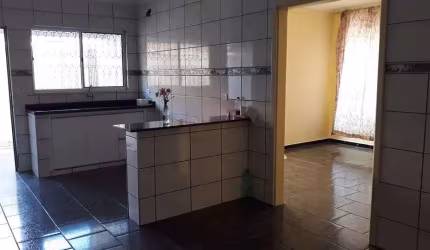 Casa com 3 quartos à venda na Cidade Jardim II, Americana , 163 m2 por R$ 600.000