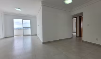 Apartamento com 3 dormitórios no Bosque dos Ipes